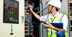 electrical contractor vs electrician